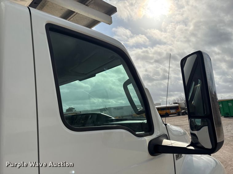 image for item EA7227 2019 International MV607 refrigerated truck