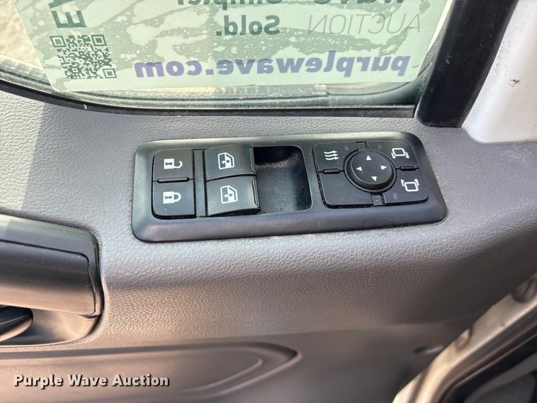 image for item EA7227 2019 International MV607 refrigerated truck