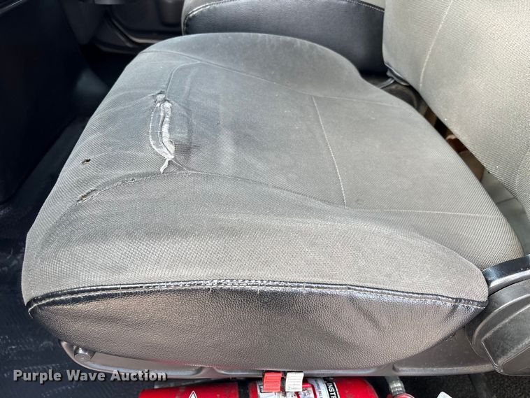 image for item EA7227 2019 International MV607 refrigerated truck