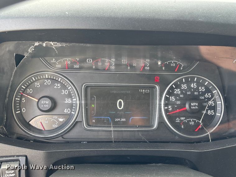 image for item EA7227 2019 International MV607 refrigerated truck