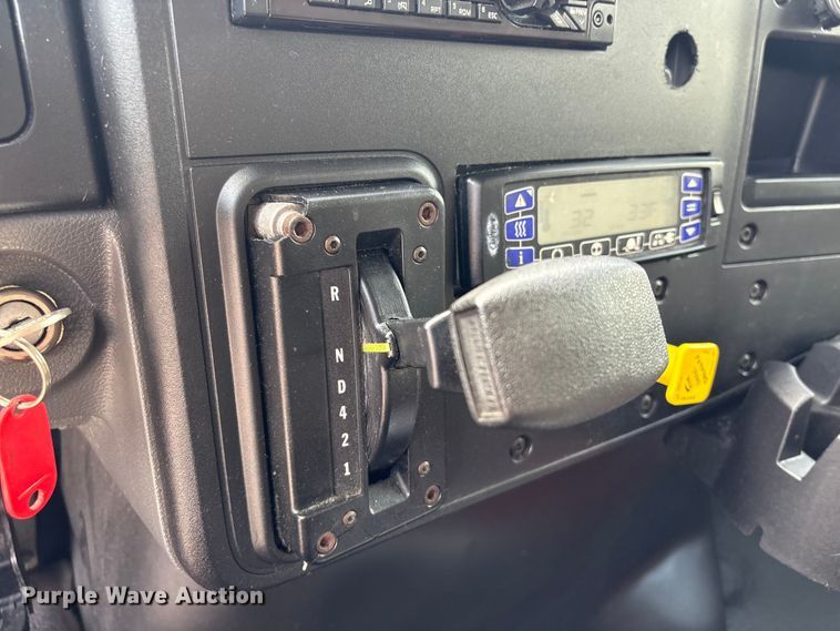 image for item EA7227 2019 International MV607 refrigerated truck