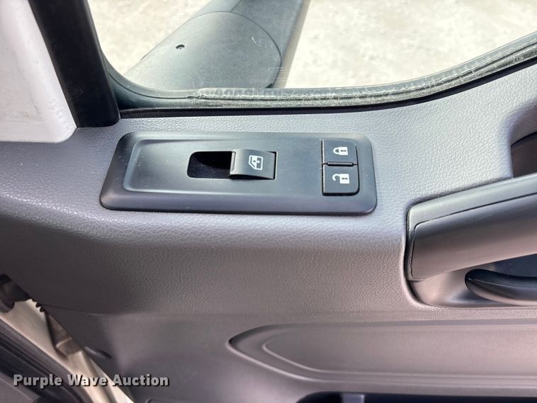 image for item EA7227 2019 International MV607 refrigerated truck