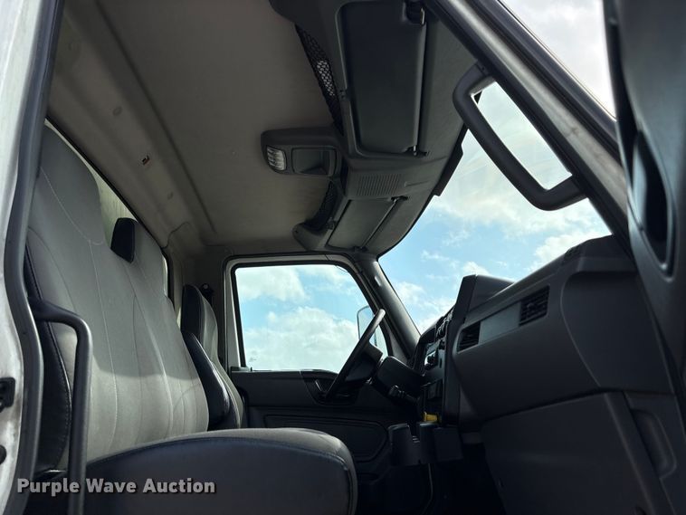 image for item EA7227 2019 International MV607 refrigerated truck