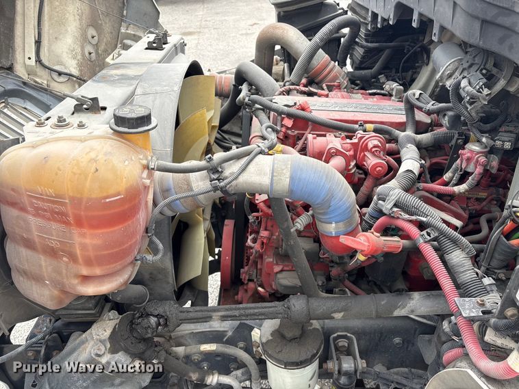 image for item EA7227 2019 International MV607 refrigerated truck