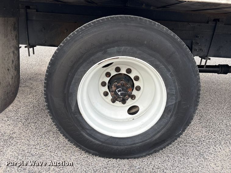 image for item EA7227 2019 International MV607 refrigerated truck