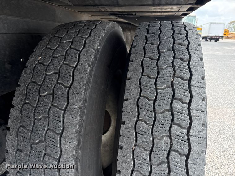 image for item EA7227 2019 International MV607 refrigerated truck