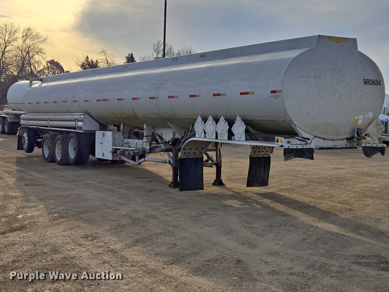 image for item EB1375 1998 Beall BAST-120-4-SB tank trailer