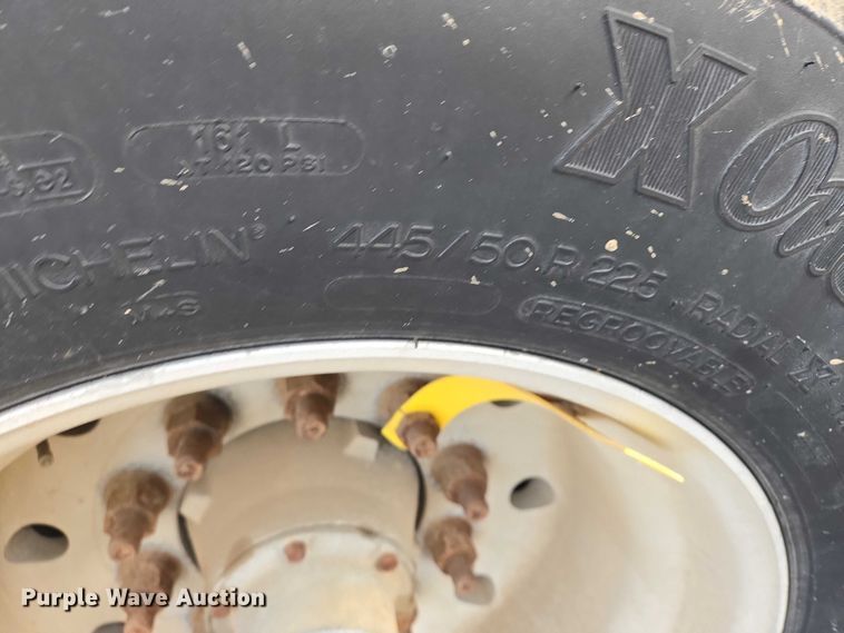 image for item EB1375 1998 Beall BAST-120-4-SB tank trailer