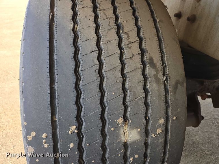 image for item EB1375 1998 Beall BAST-120-4-SB tank trailer