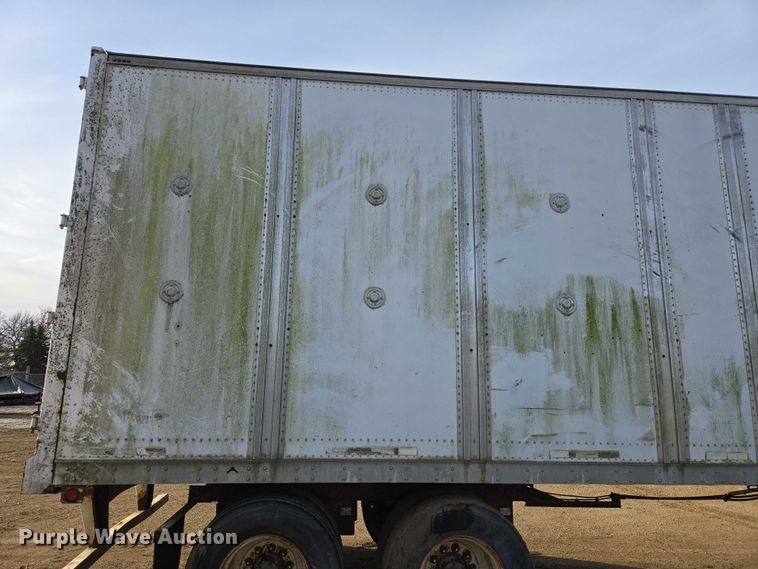 image for item EB1377 1994 Pines dry van trailer