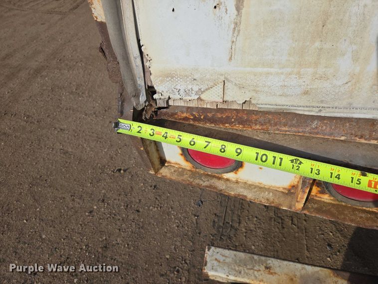 image for item EB1377 1994 Pines dry van trailer