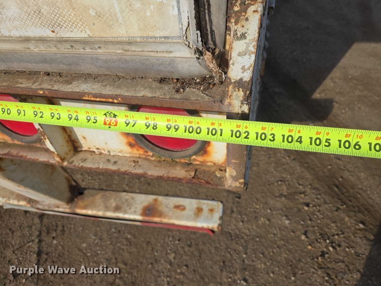 image for item EB1377 1994 Pines dry van trailer