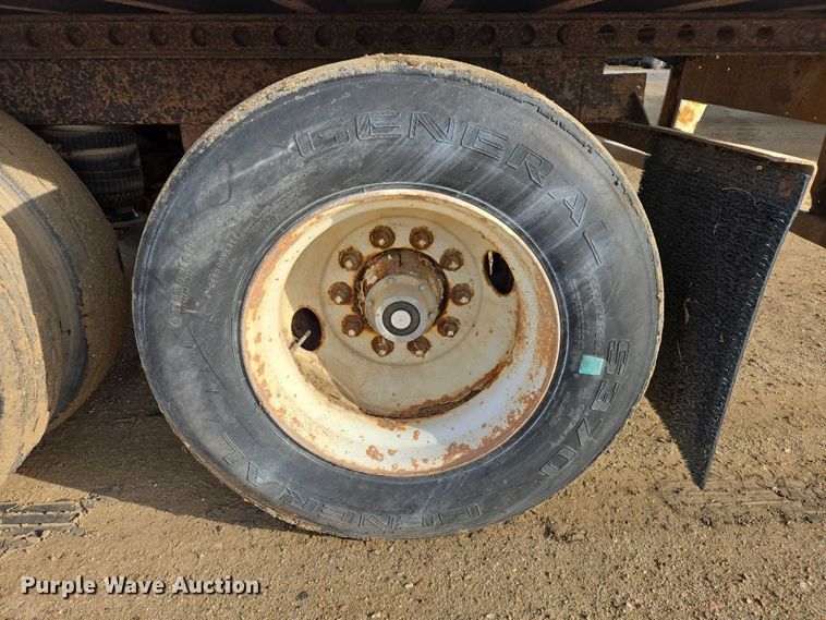 image for item EB1377 1994 Pines dry van trailer