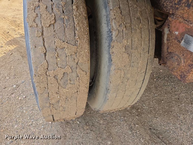 image for item EB1377 1994 Pines dry van trailer