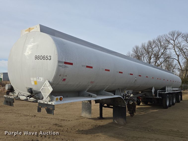 image for item EB1379 1998 Beall BAST-120-4-SB tank trailer