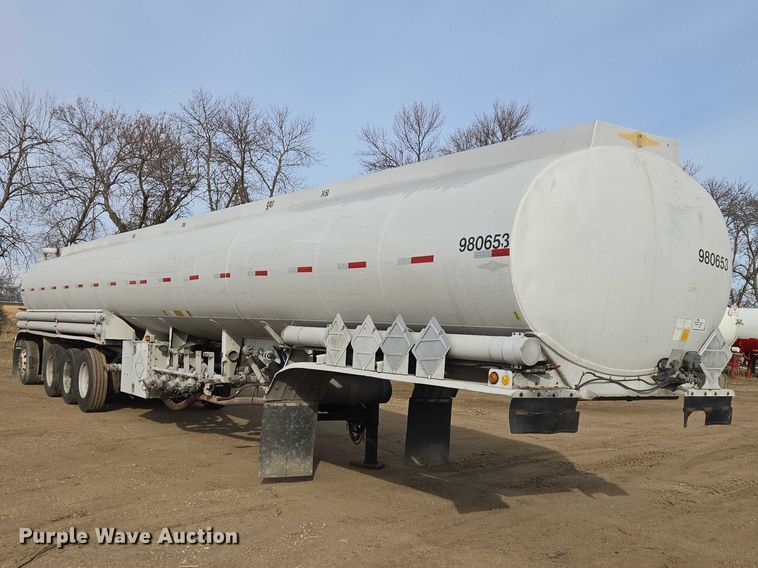 image for item EB1379 1998 Beall BAST-120-4-SB tank trailer