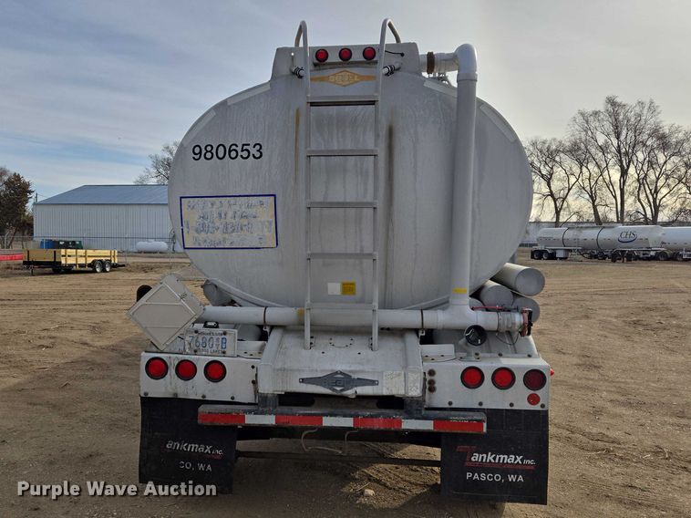 image for item EB1379 1998 Beall BAST-120-4-SB tank trailer