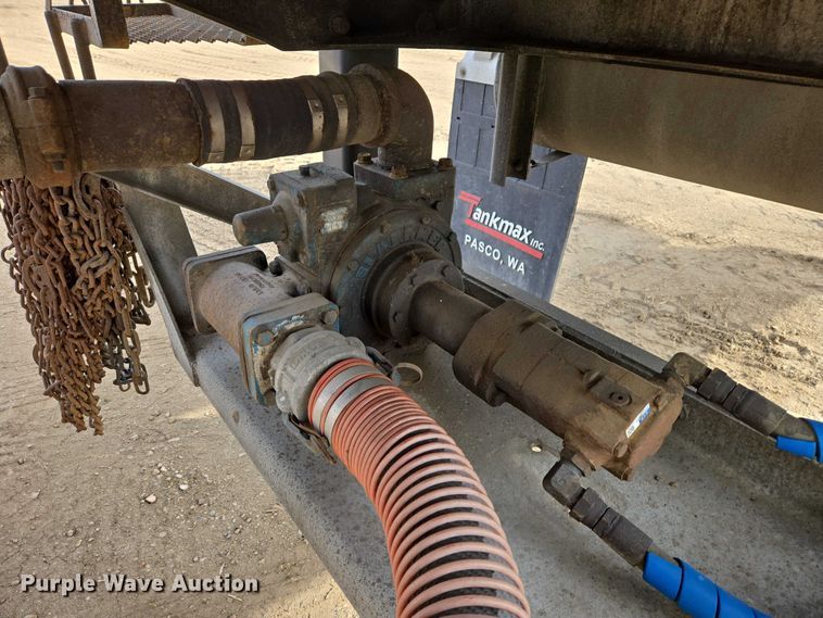 image for item EB1379 1998 Beall BAST-120-4-SB tank trailer