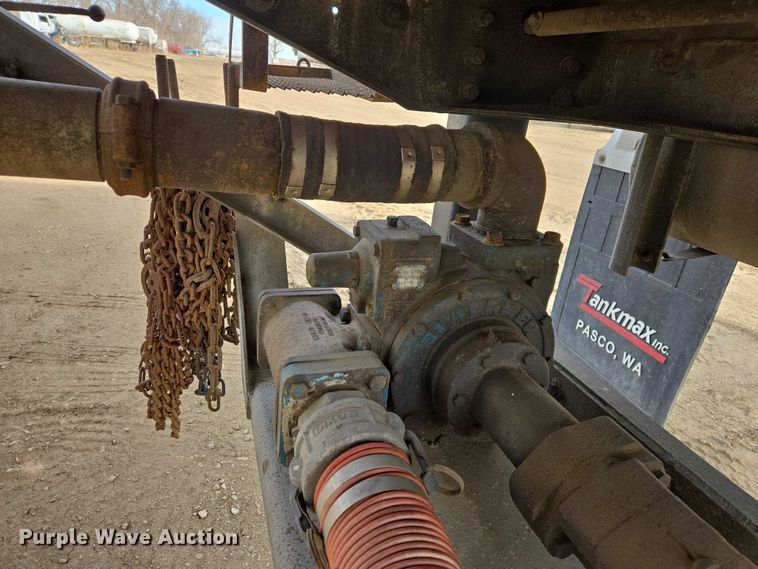 image for item EB1379 1998 Beall BAST-120-4-SB tank trailer