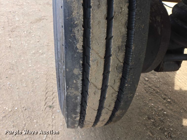 image for item EB1379 1998 Beall BAST-120-4-SB tank trailer