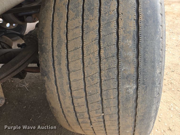 image for item EB1379 1998 Beall BAST-120-4-SB tank trailer