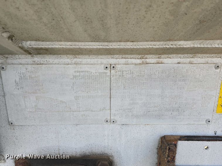 image for item EB1379 1998 Beall BAST-120-4-SB tank trailer