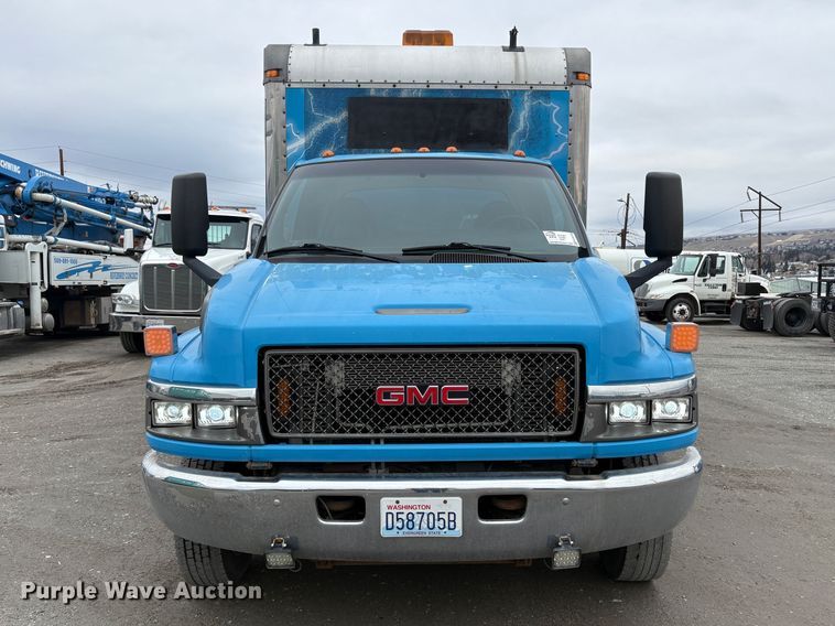 image for item EC8238 2008 GMC C4 box truck