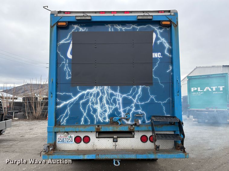 image for item EC8238 2008 GMC C4 box truck