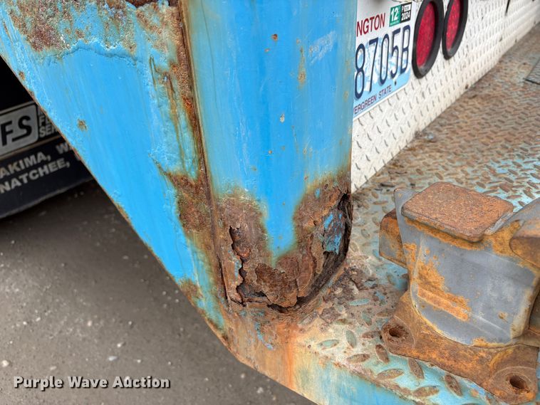 image for item EC8238 2008 GMC C4 box truck