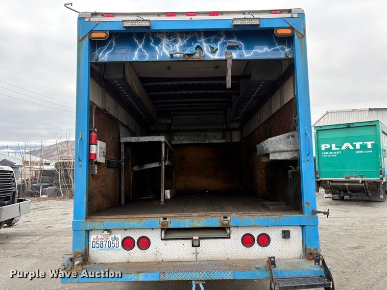 image for item EC8238 2008 GMC C4 box truck