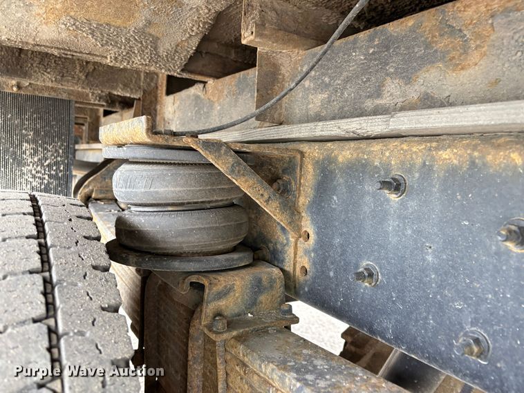 image for item EC8238 2008 GMC C4 box truck