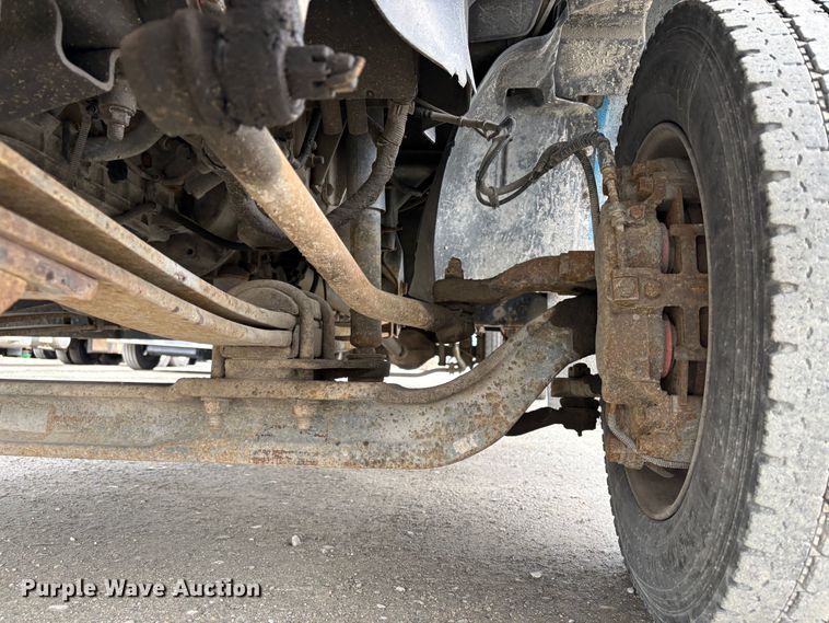 image for item EC8238 2008 GMC C4 box truck