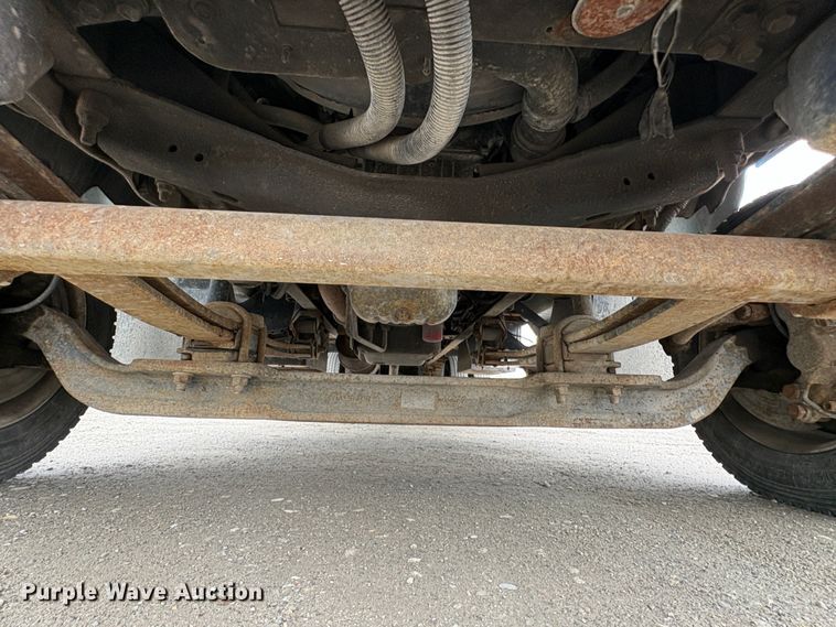 image for item EC8238 2008 GMC C4 box truck