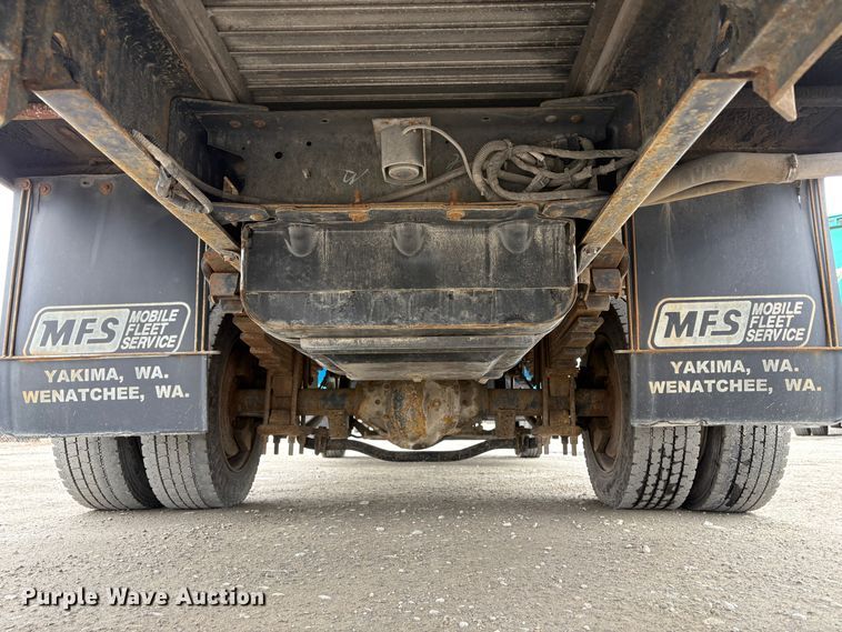 image for item EC8238 2008 GMC C4 box truck