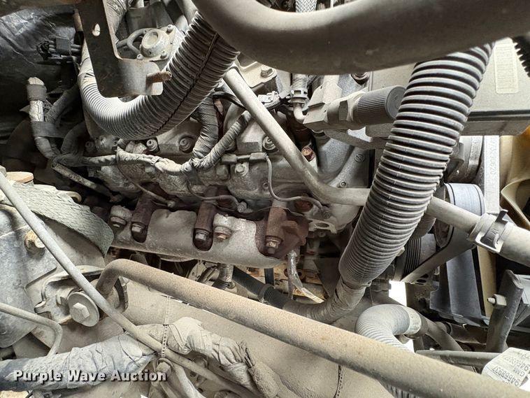 image for item EC8238 2008 GMC C4 box truck