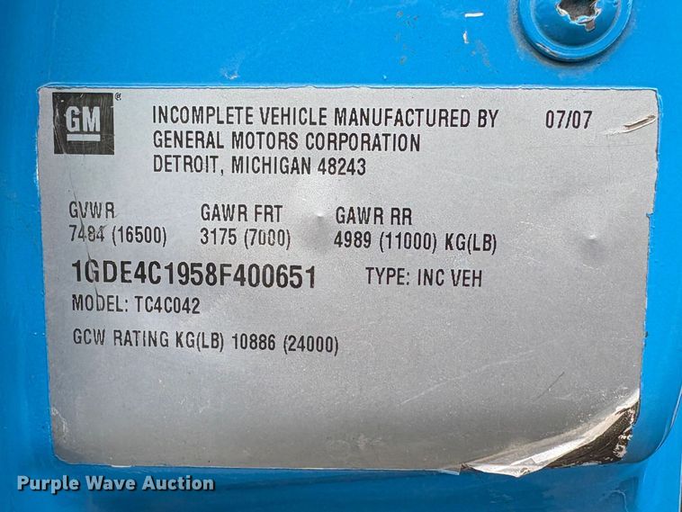 image for item EC8238 2008 GMC C4 box truck