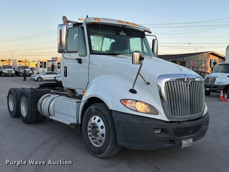 image for item ED5147 2017 International ProStar Plus semi truck