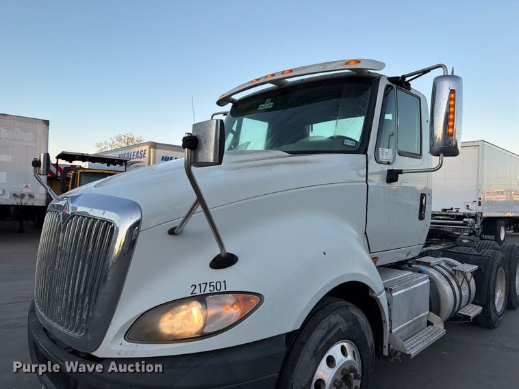 image for item ED5147 2017 International ProStar Plus semi truck