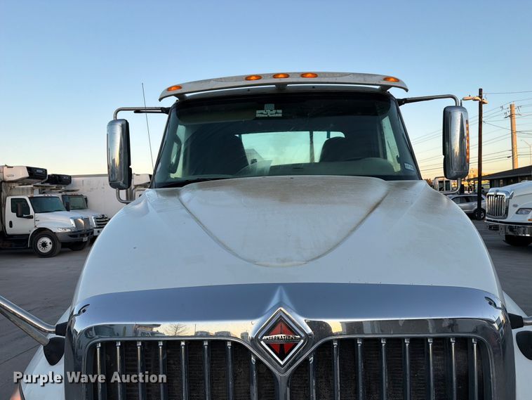 image for item ED5147 2017 International ProStar Plus semi truck