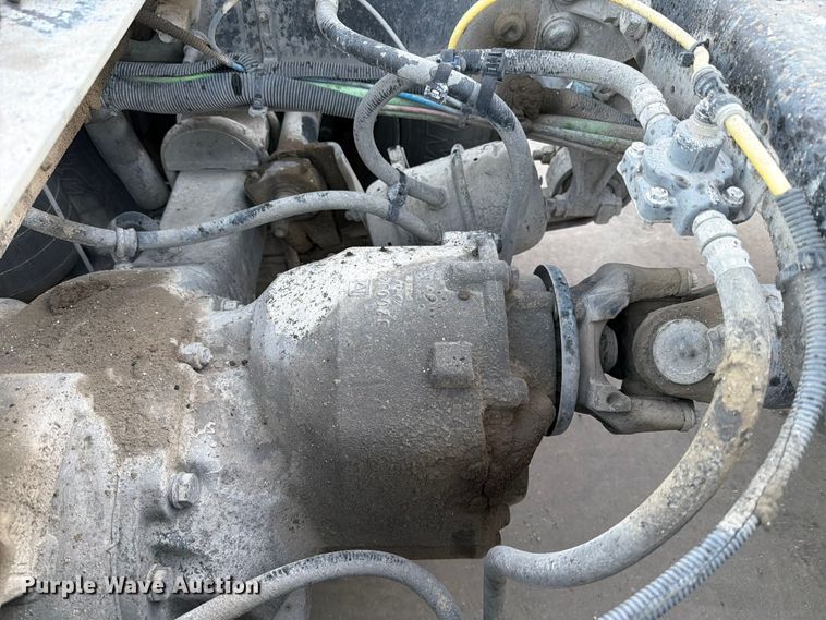 image for item ED5147 2017 International ProStar Plus semi truck