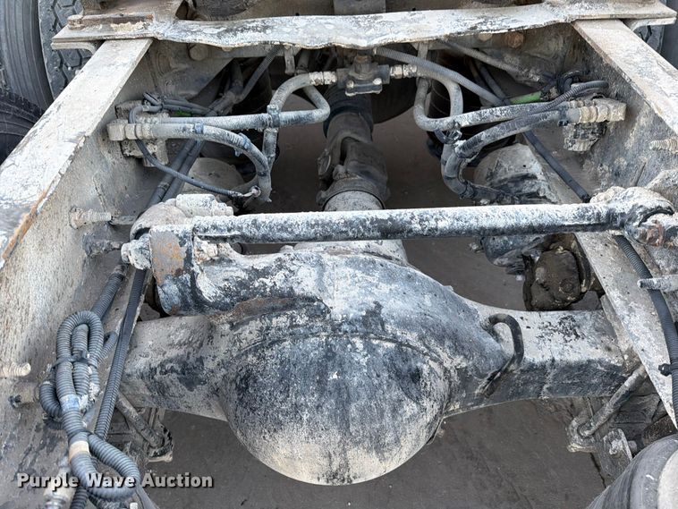 image for item ED5147 2017 International ProStar Plus semi truck