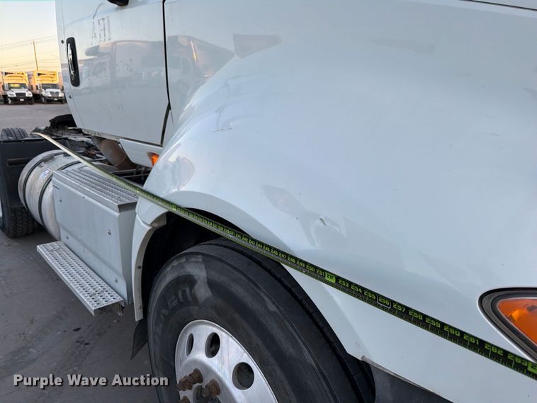 image for item ED5147 2017 International ProStar Plus semi truck