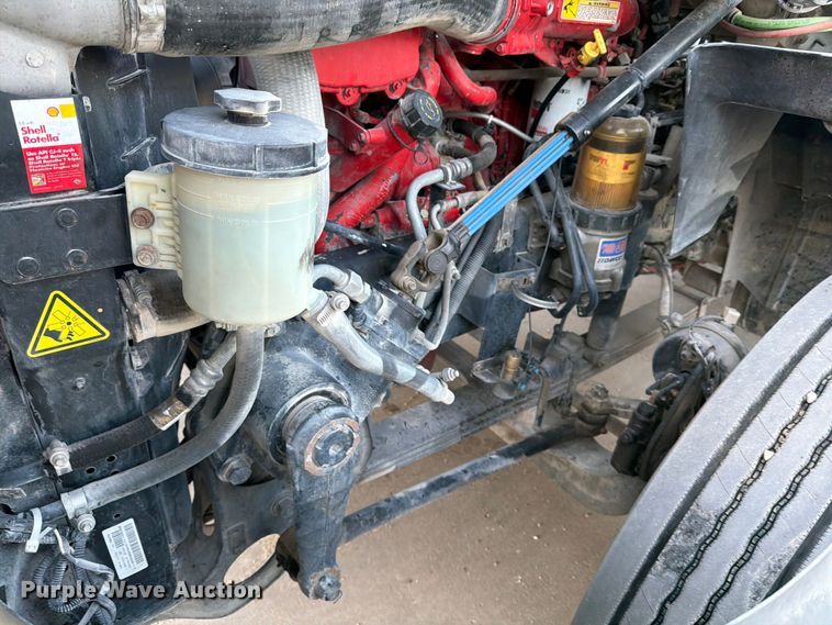 image for item ED5147 2017 International ProStar Plus semi truck