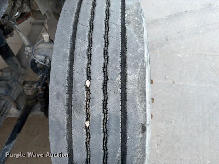 image for item ED5147 2017 International ProStar Plus semi truck