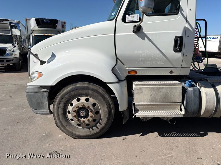 image for item ED5151 2017 International ProStar Plus semi truck