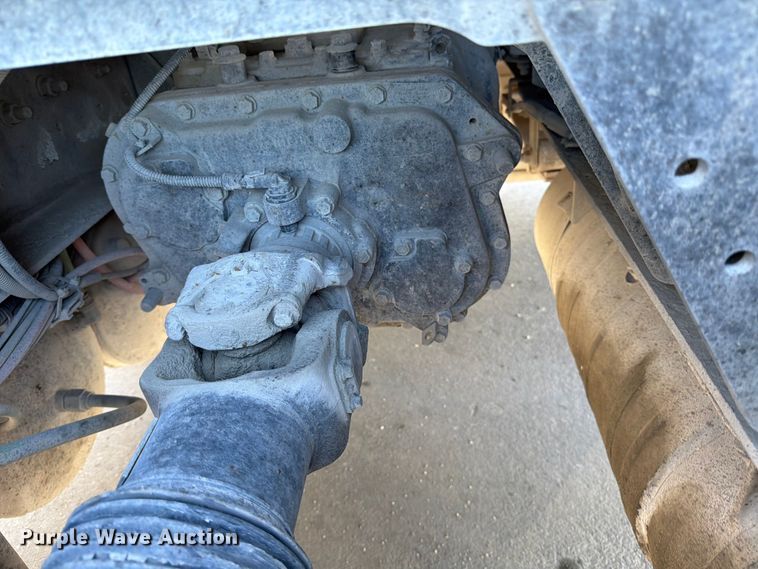 image for item ED5151 2017 International ProStar Plus semi truck