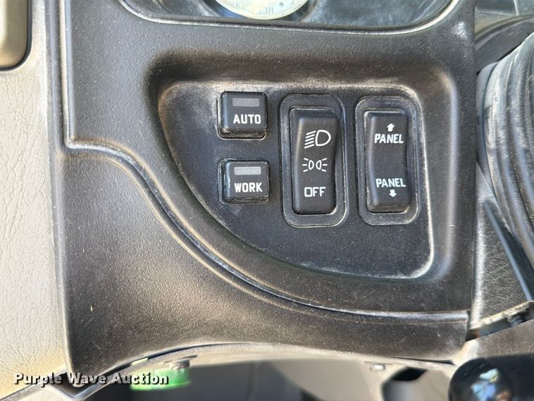 image for item ED5151 2017 International ProStar Plus semi truck