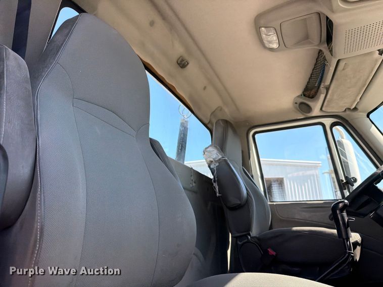 image for item ED5151 2017 International ProStar Plus semi truck