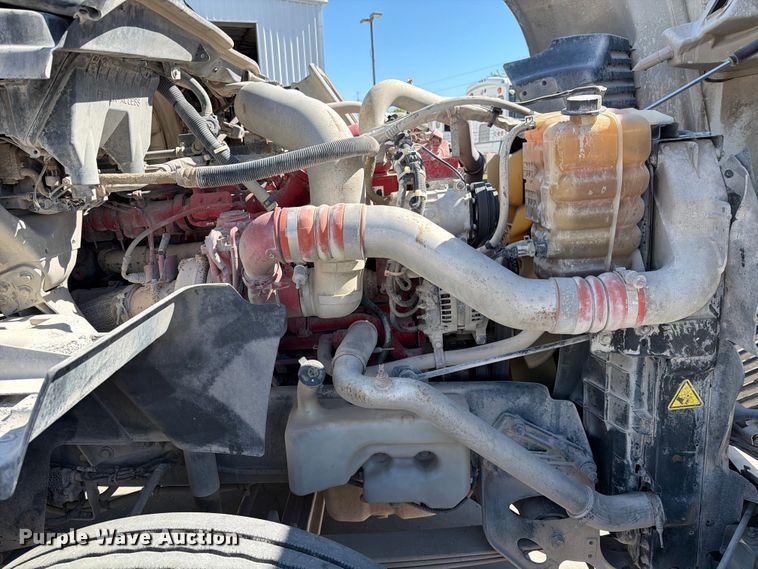 image for item ED5151 2017 International ProStar Plus semi truck