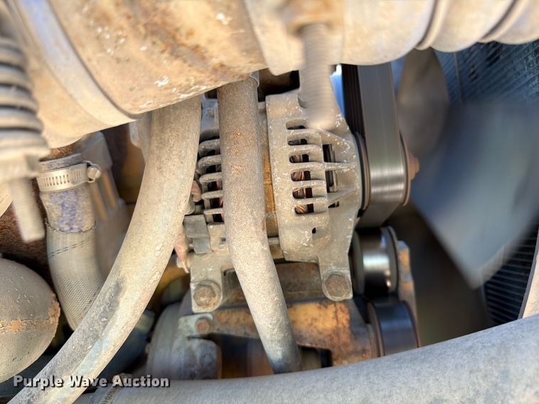 image for item ED5168 2007 Sterling L9500 truck cab and chassis